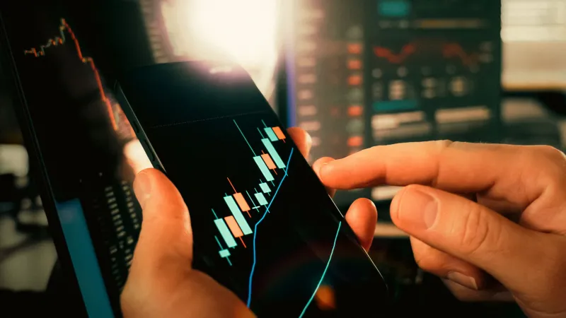 Stablecoins as a Lifeline: How American Crypto Holders Are Funding Overseas Families at Pennies on the Dollar
